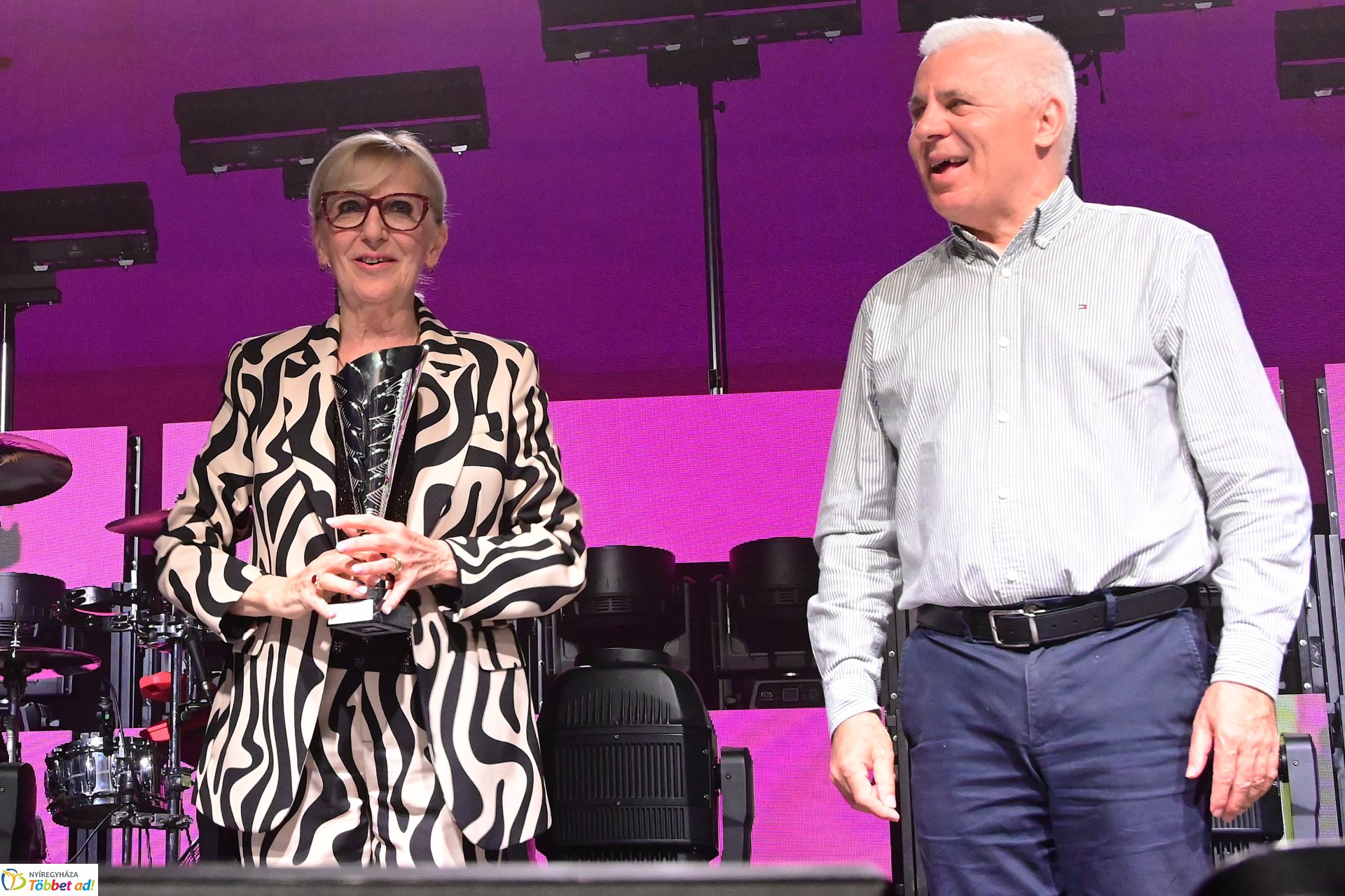 Esti  koncertek a Fitt Stadion rendezvényen