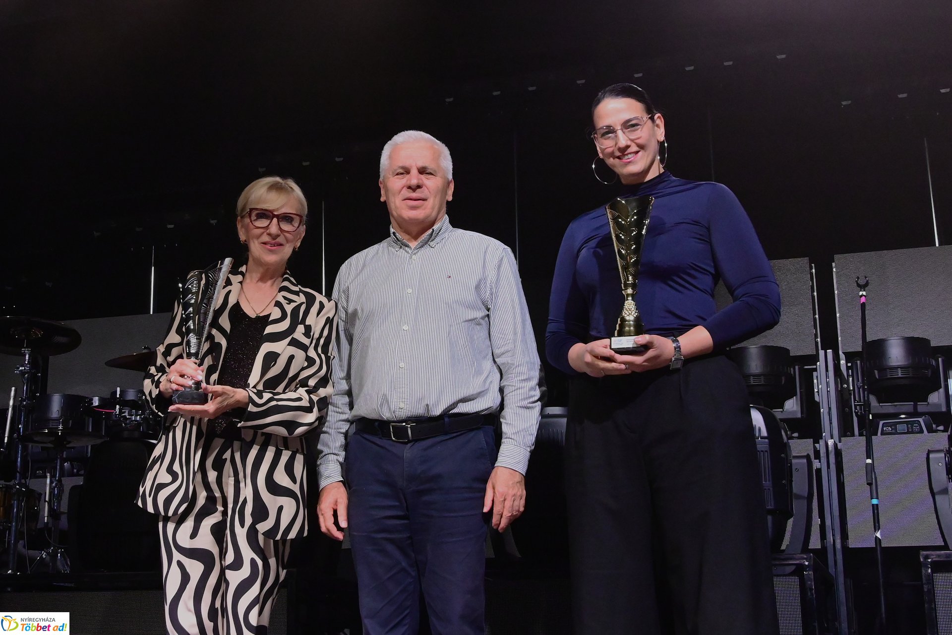 Esti  koncertek a Fitt Stadion rendezvényen