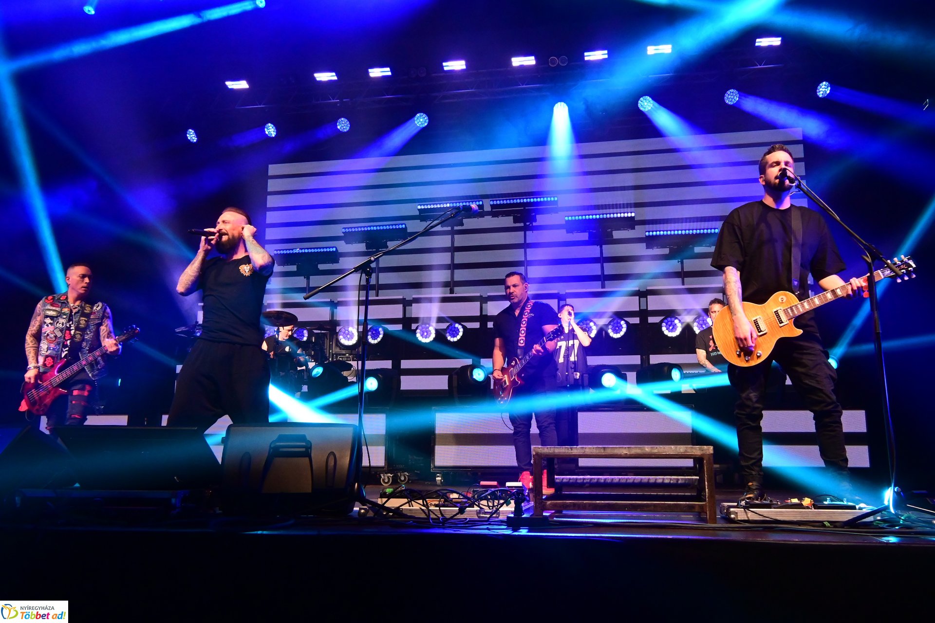 Esti  koncertek a Fitt Stadion rendezvényen