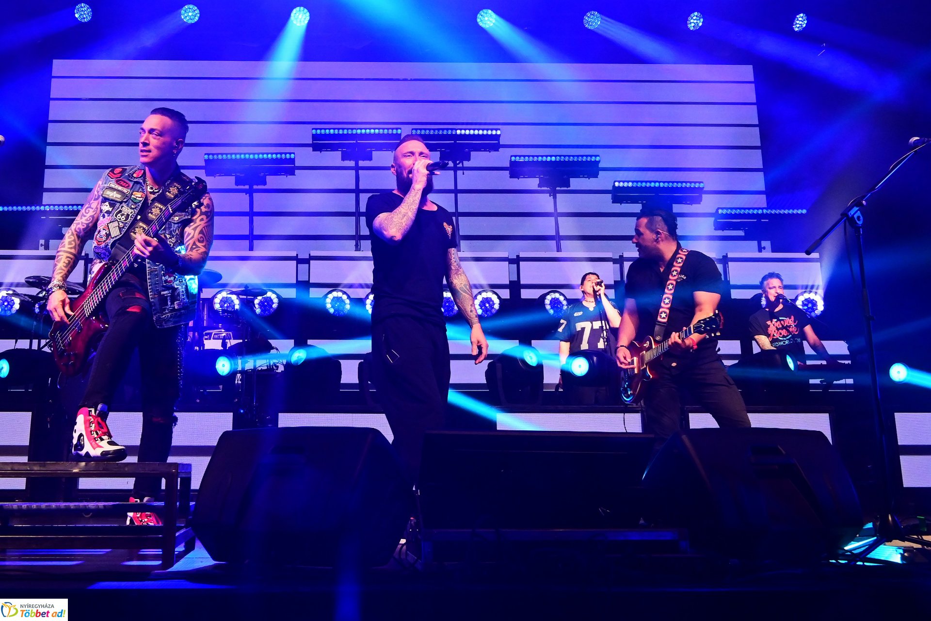 Esti  koncertek a Fitt Stadion rendezvényen