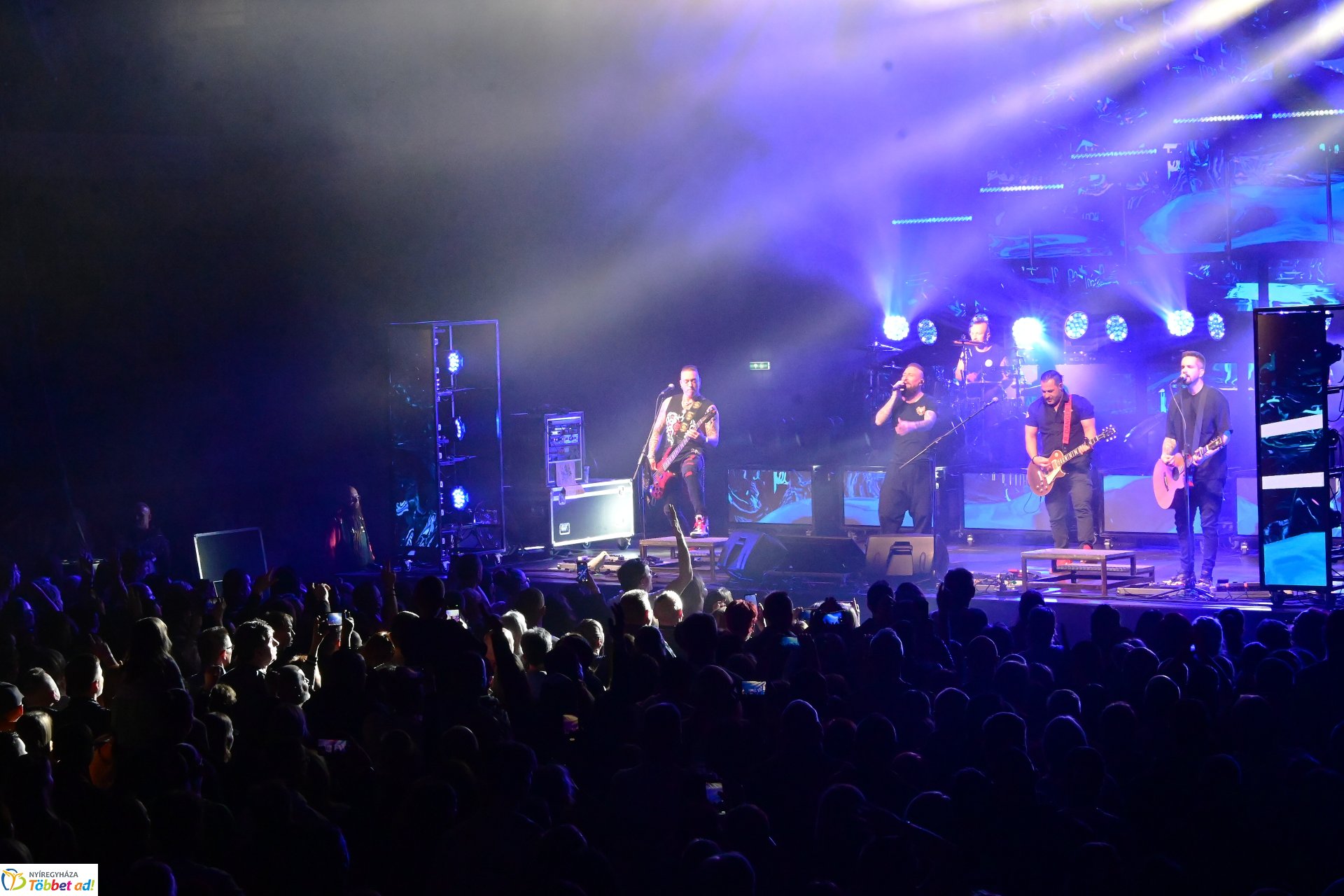 Esti  koncertek a Fitt Stadion rendezvényen