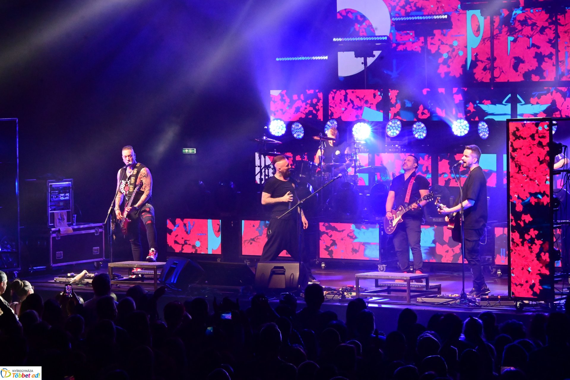 Esti  koncertek a Fitt Stadion rendezvényen