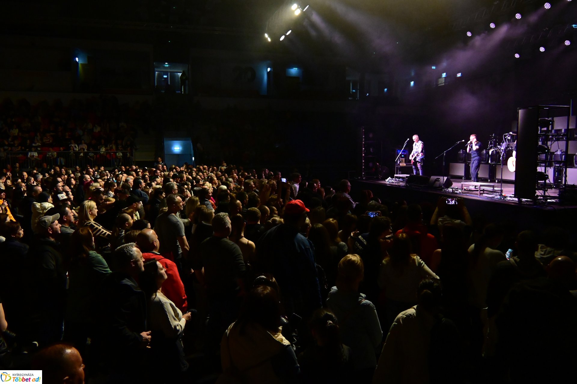 Esti  koncertek a Fitt Stadion rendezvényen