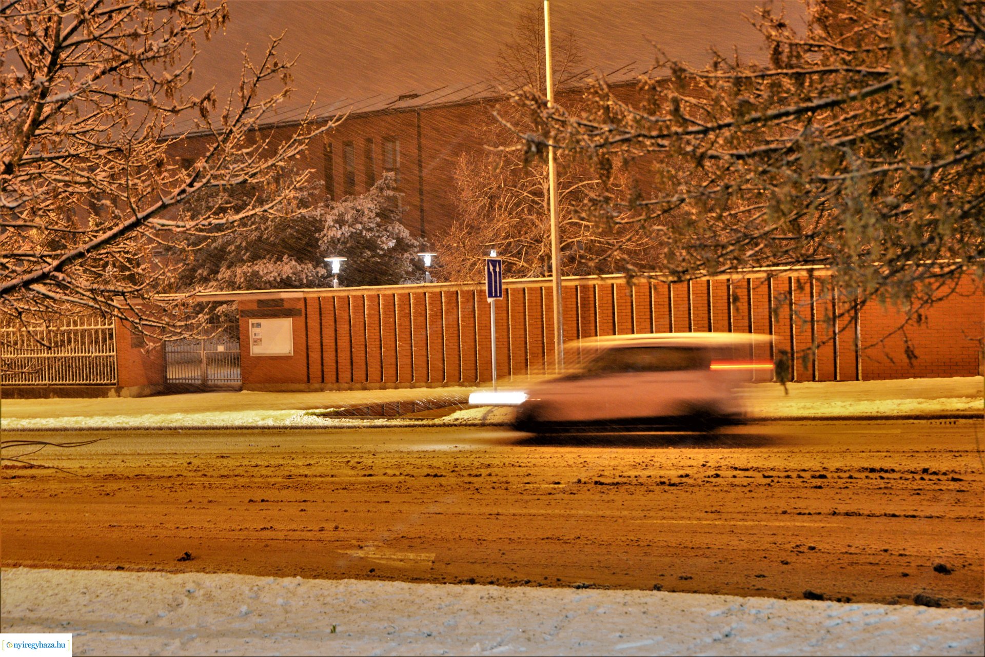 Esti séta a hóesésben