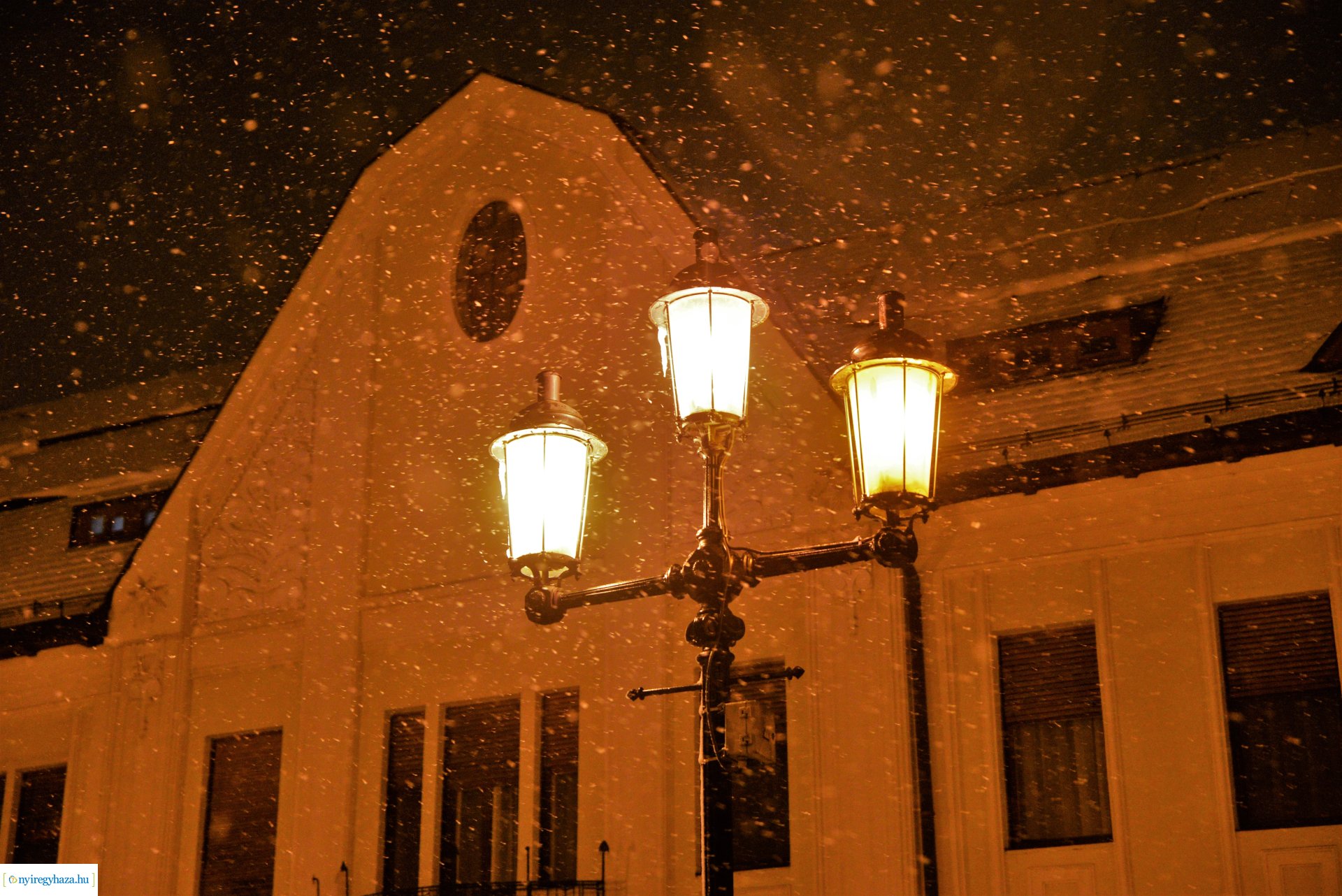 Esti séta a hóesésben