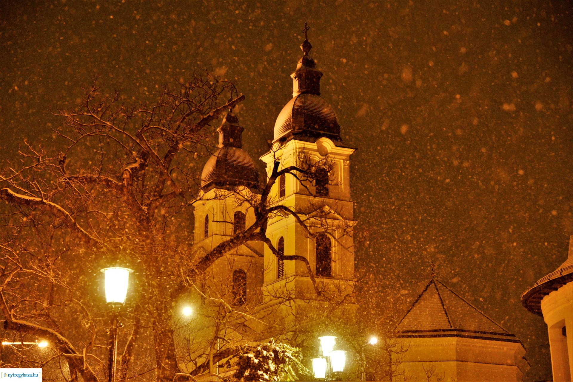 Esti séta a hóesésben