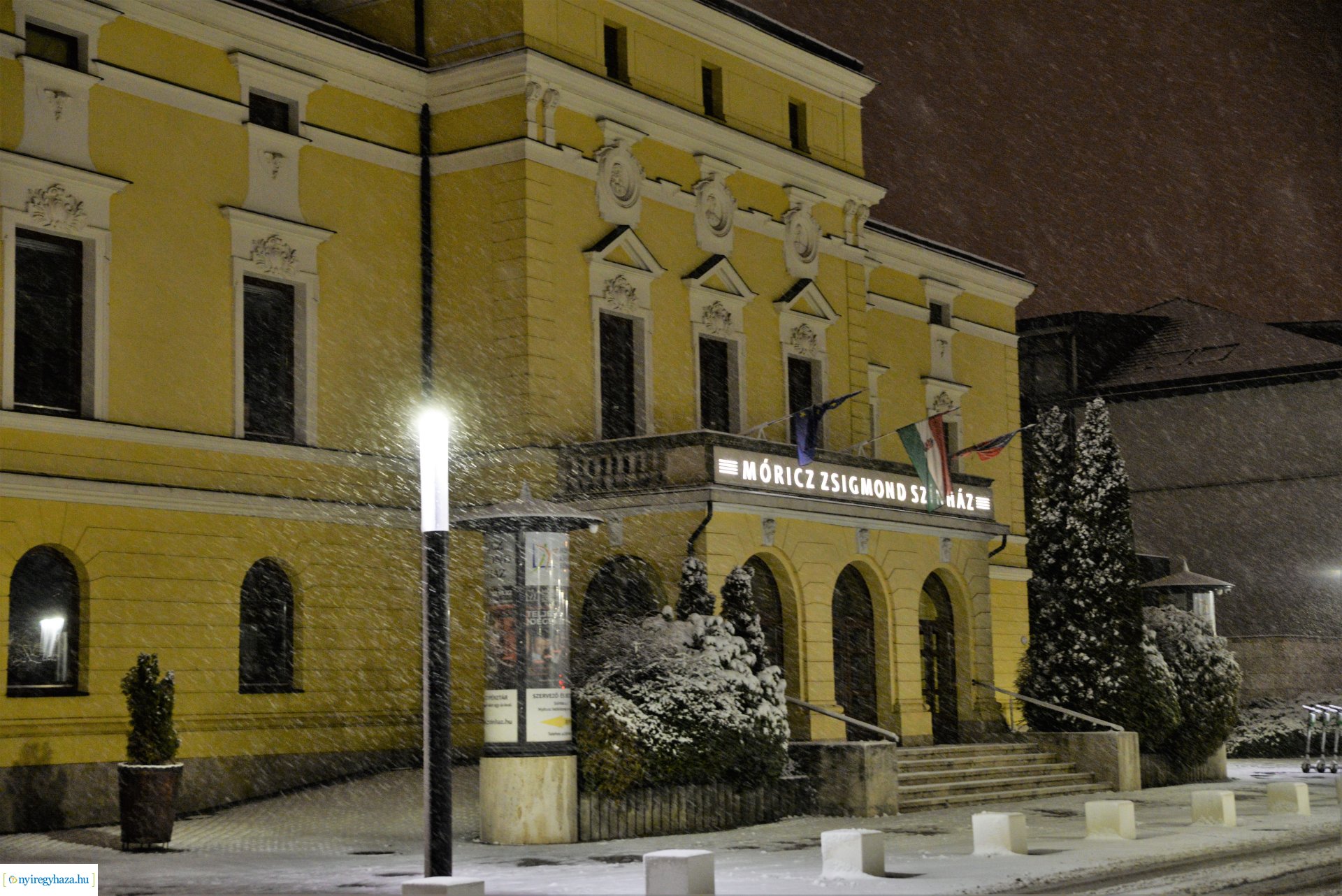 Esti séta a hóesésben