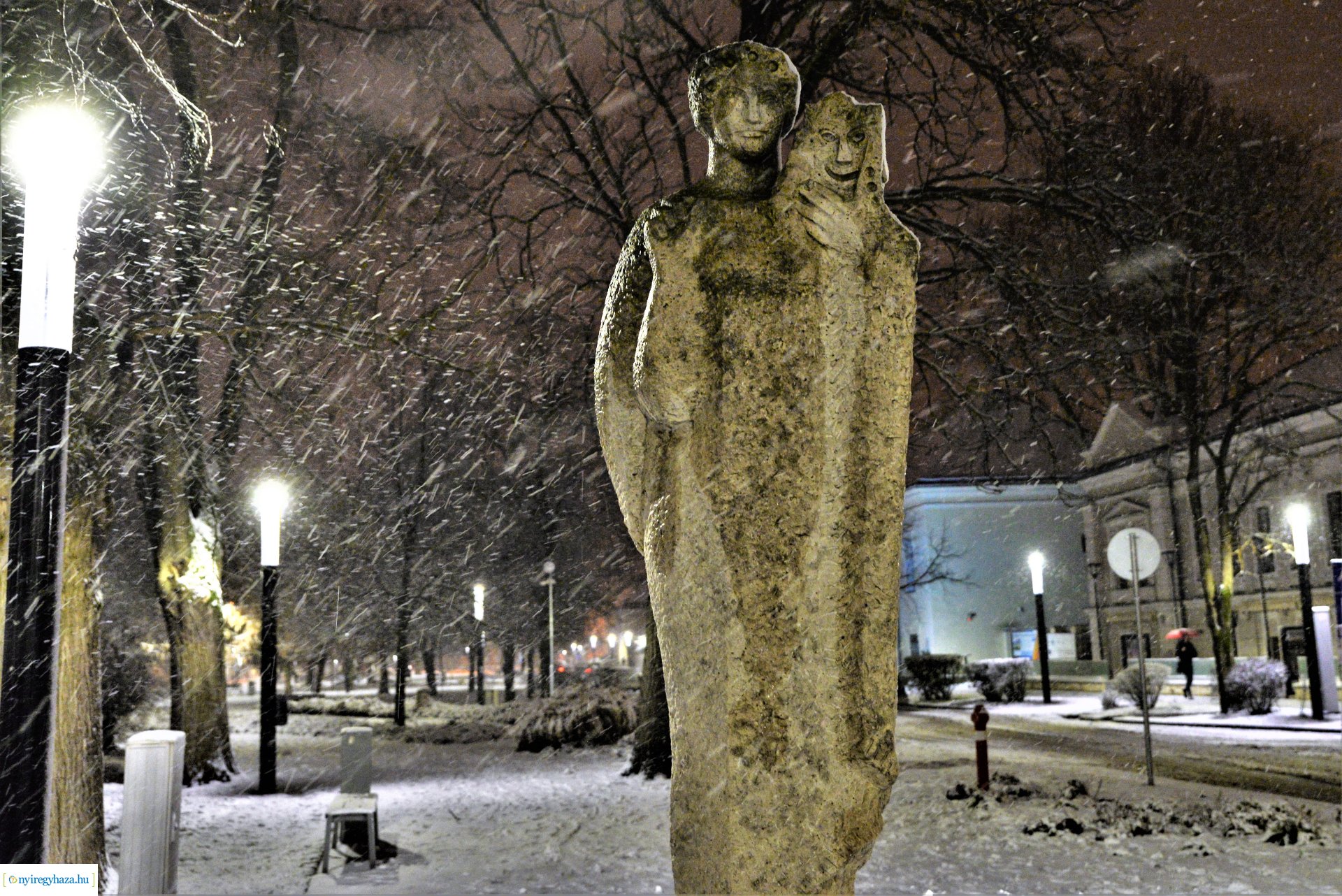 Esti séta a hóesésben