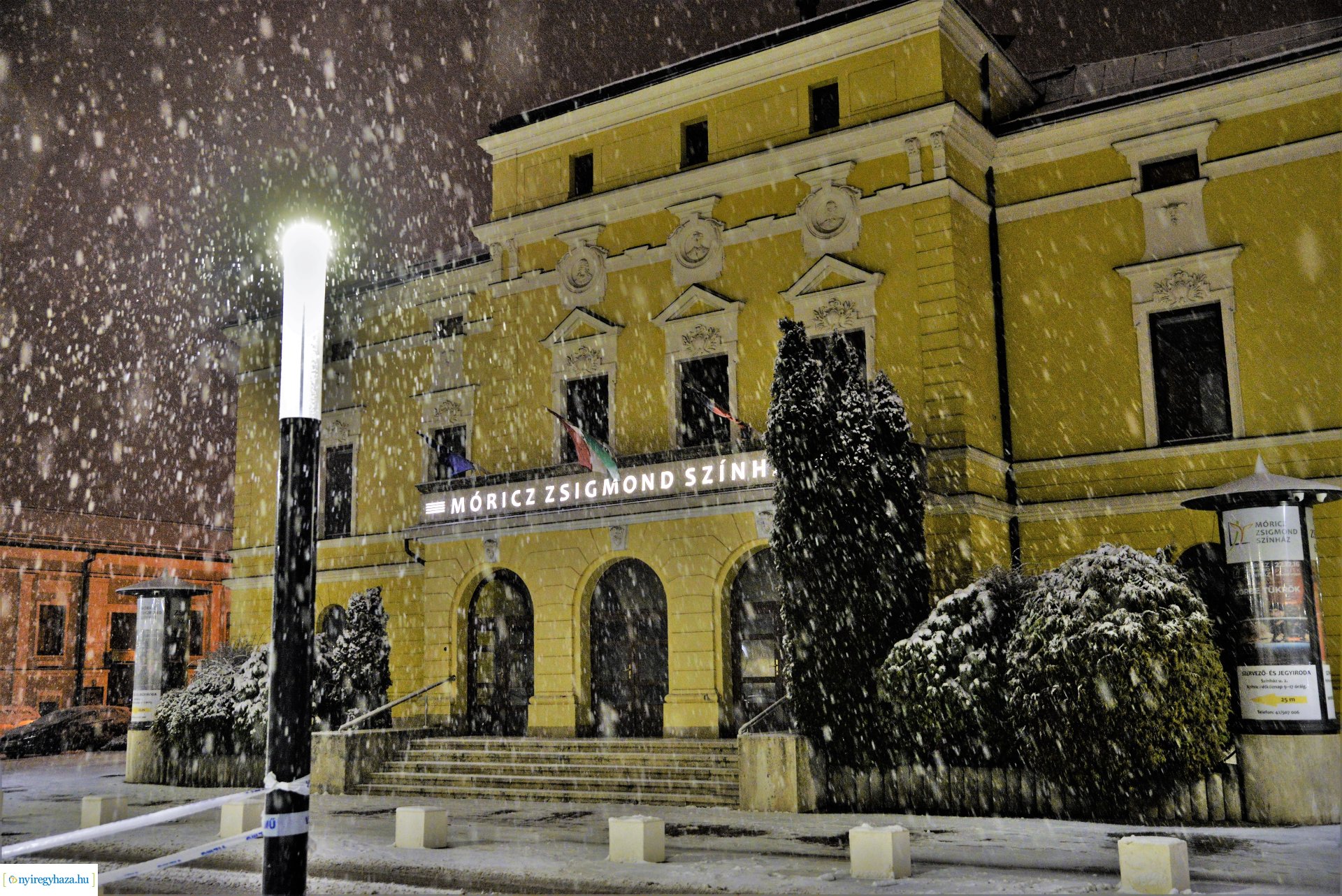 Esti séta a hóesésben