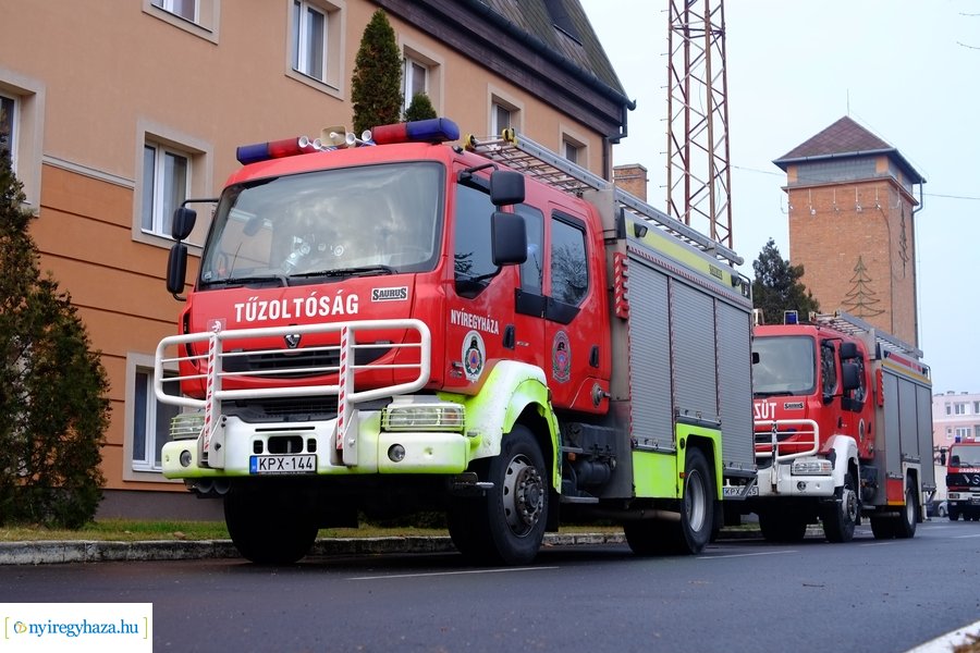 Eszközök átadása a katasztrófavédelemnél 20221222