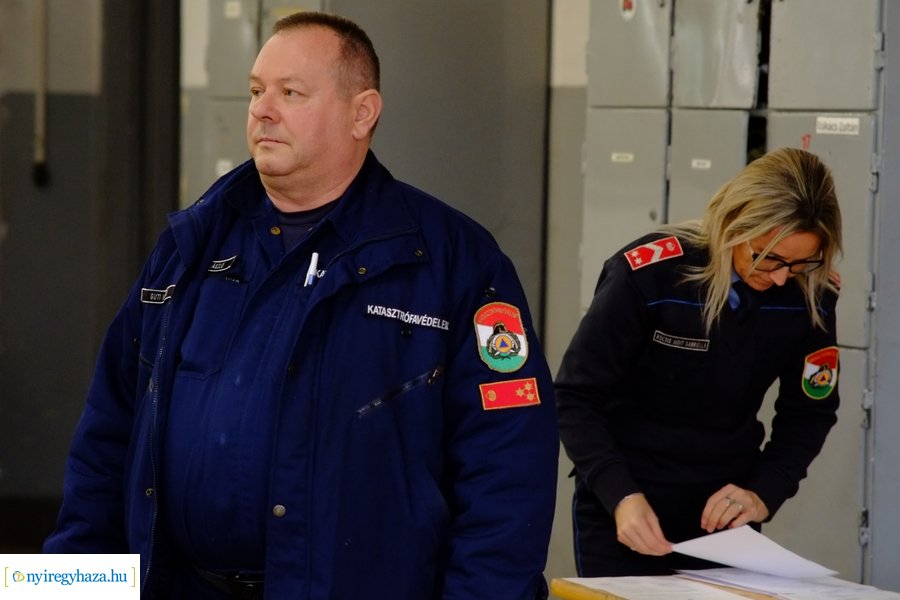 Eszközök átadása a katasztrófavédelemnél 20221222