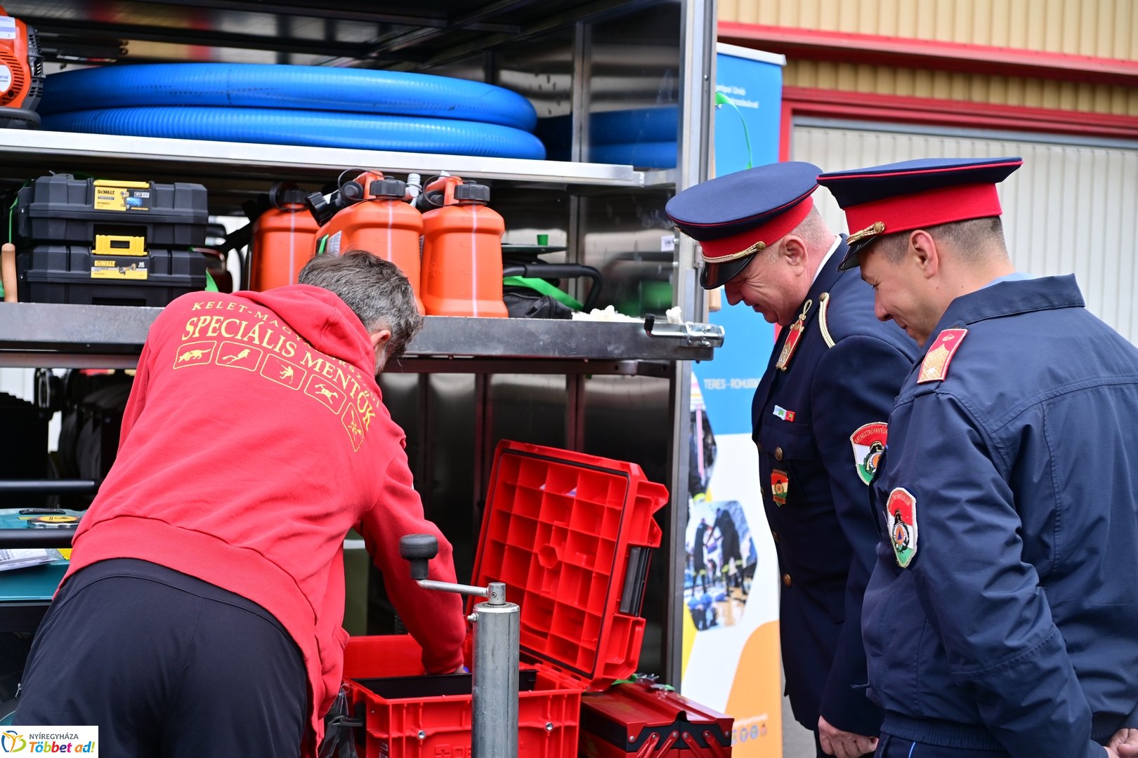 Eszközpark átadás a katasztrófavédelemnél 2026 áprilisában