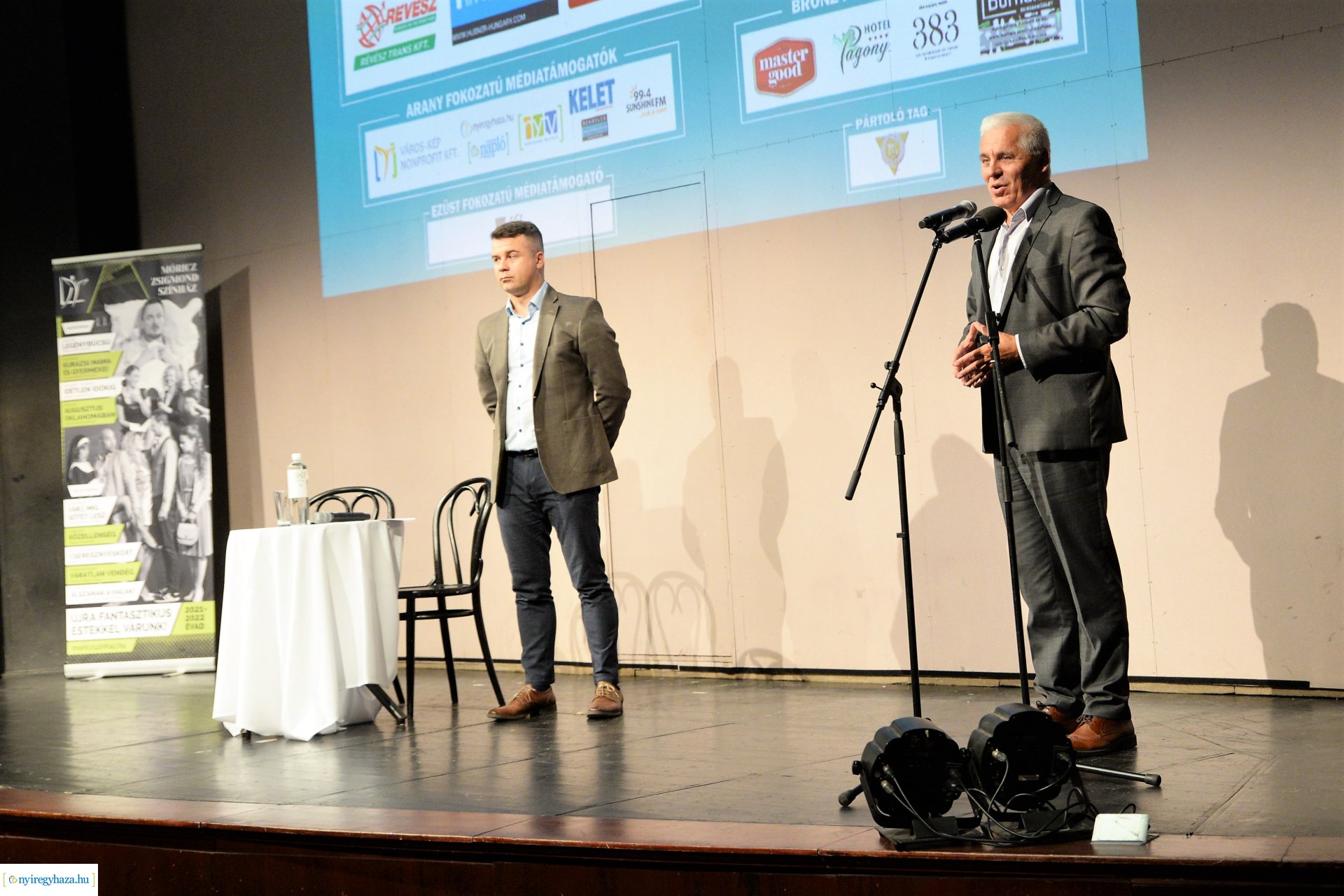 Évadnyitó társulati ülés a Móricz Zsigmond Színházban 2021