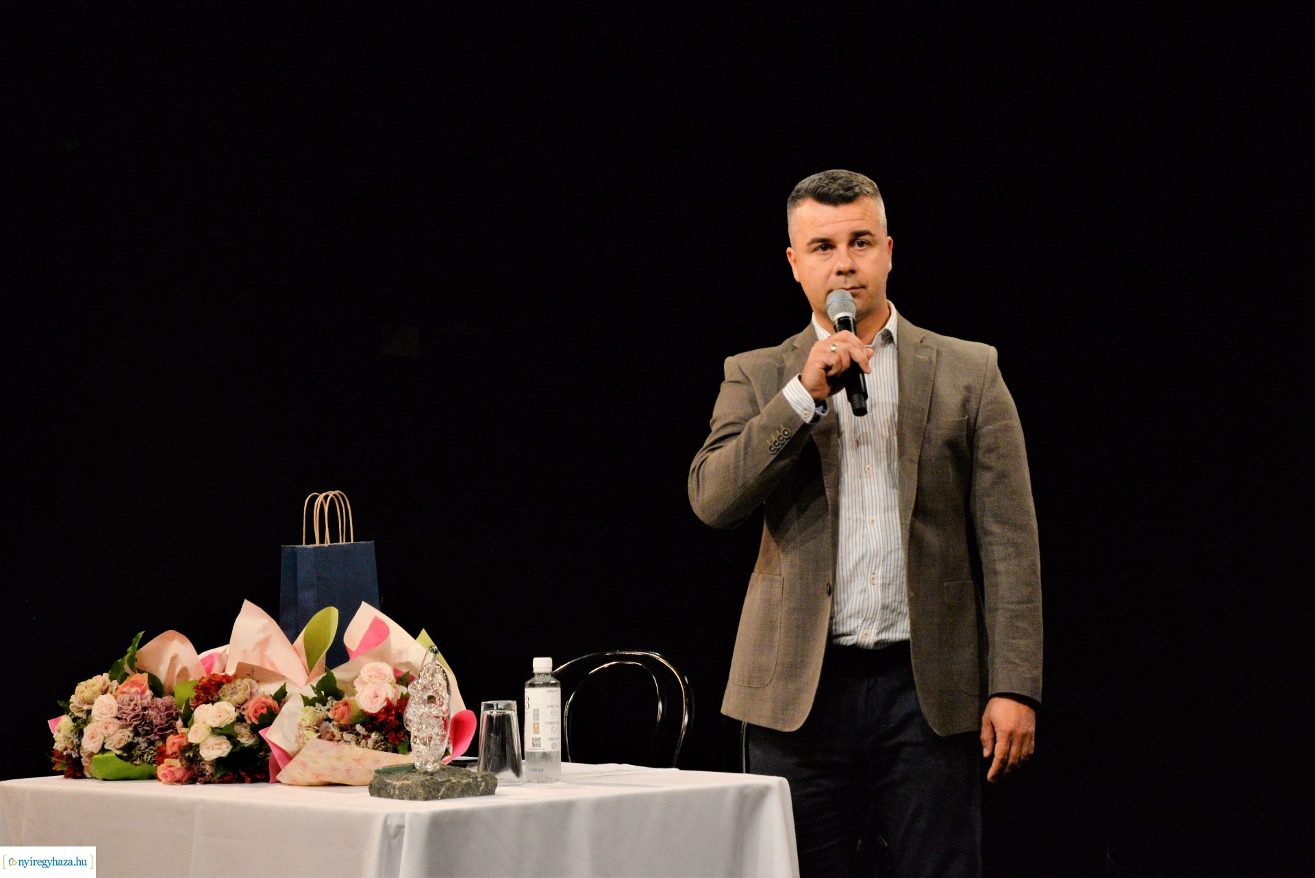 Évadnyitó társulati ülés a Móricz Zsigmond Színházban 2023