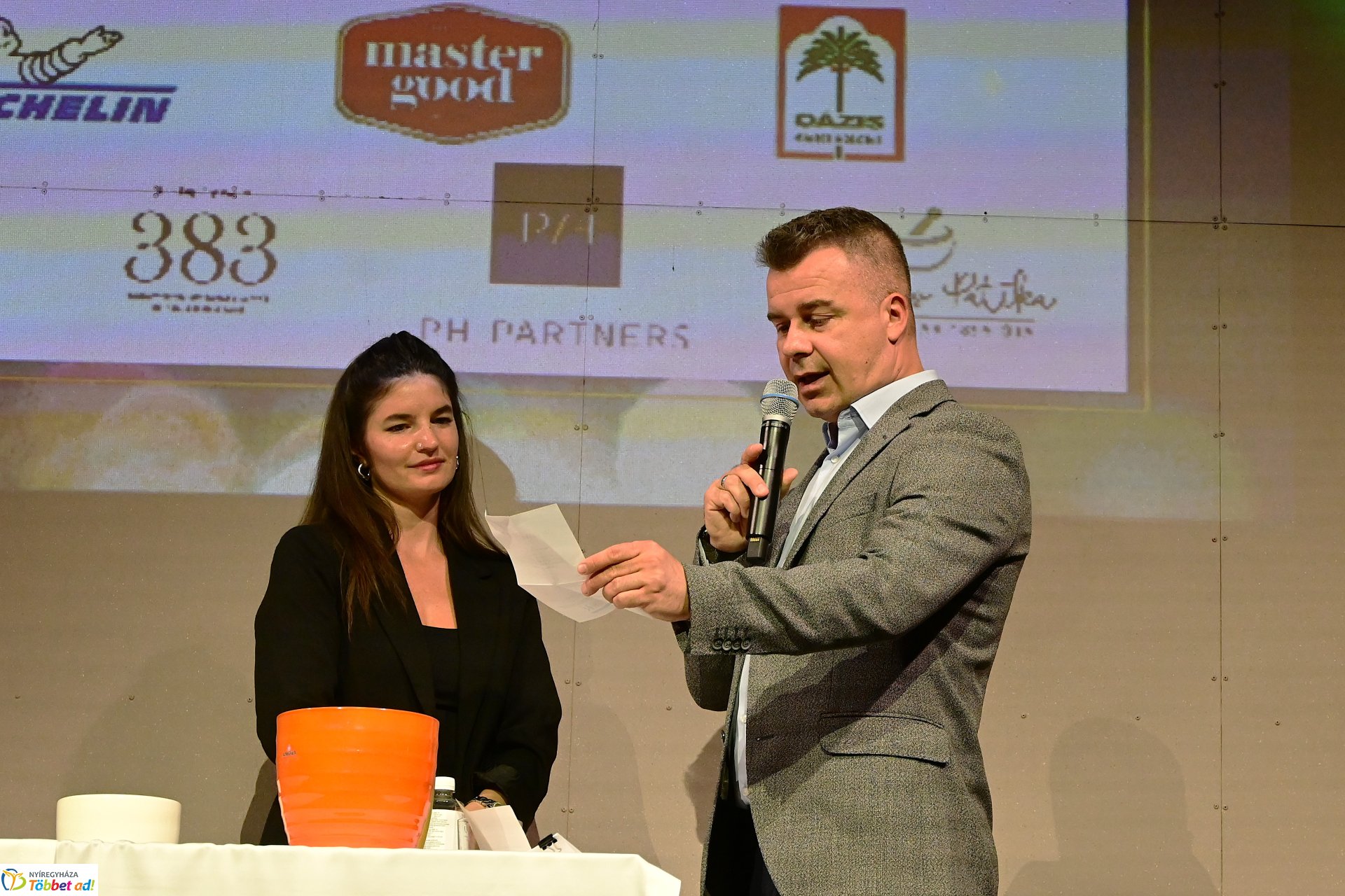 Évadzáró társulati ülés a Móricz Zsigmond Színházban 2026.
