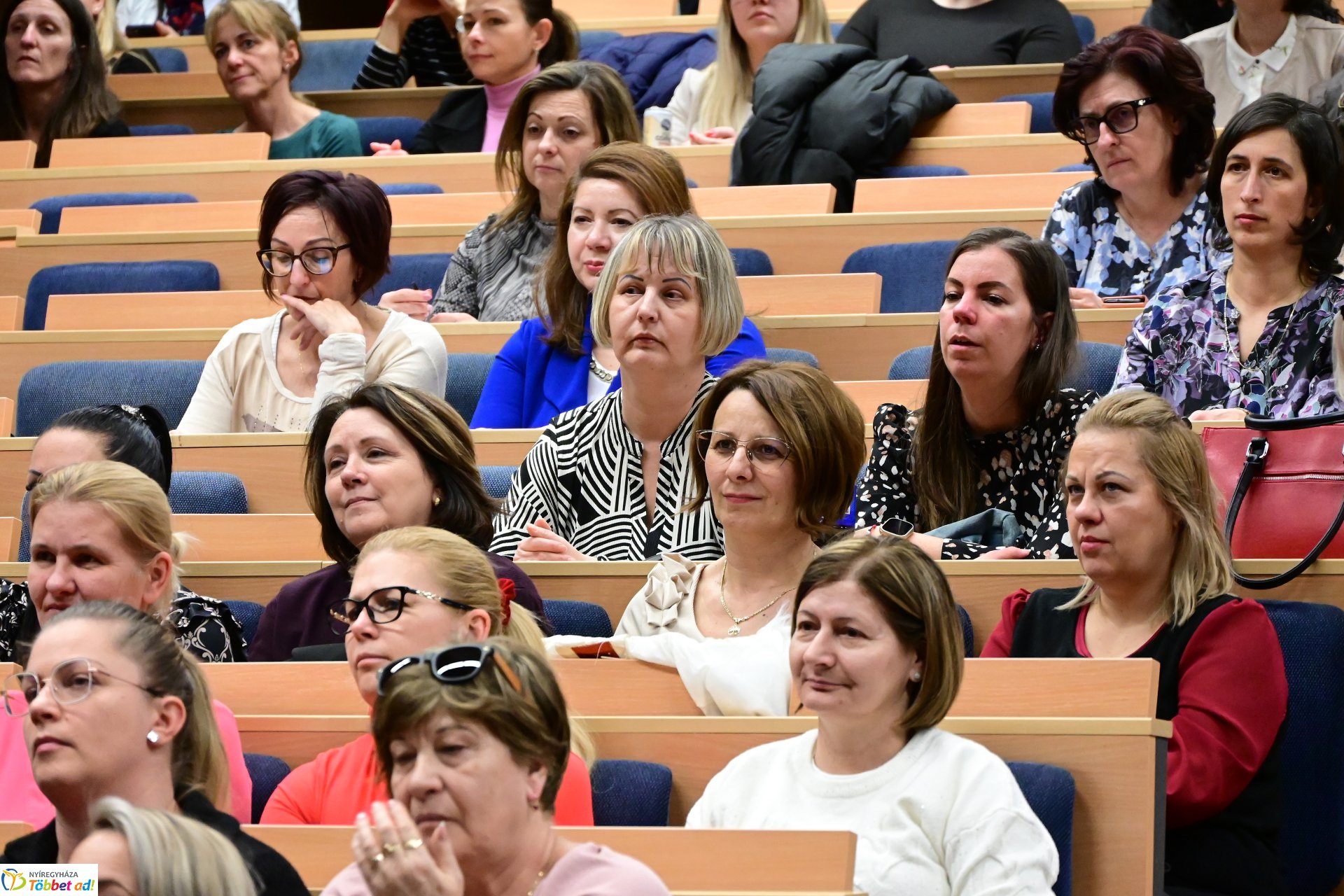 Éves jelzőrendszeri szakmai tanácskozás Nyíregyházán