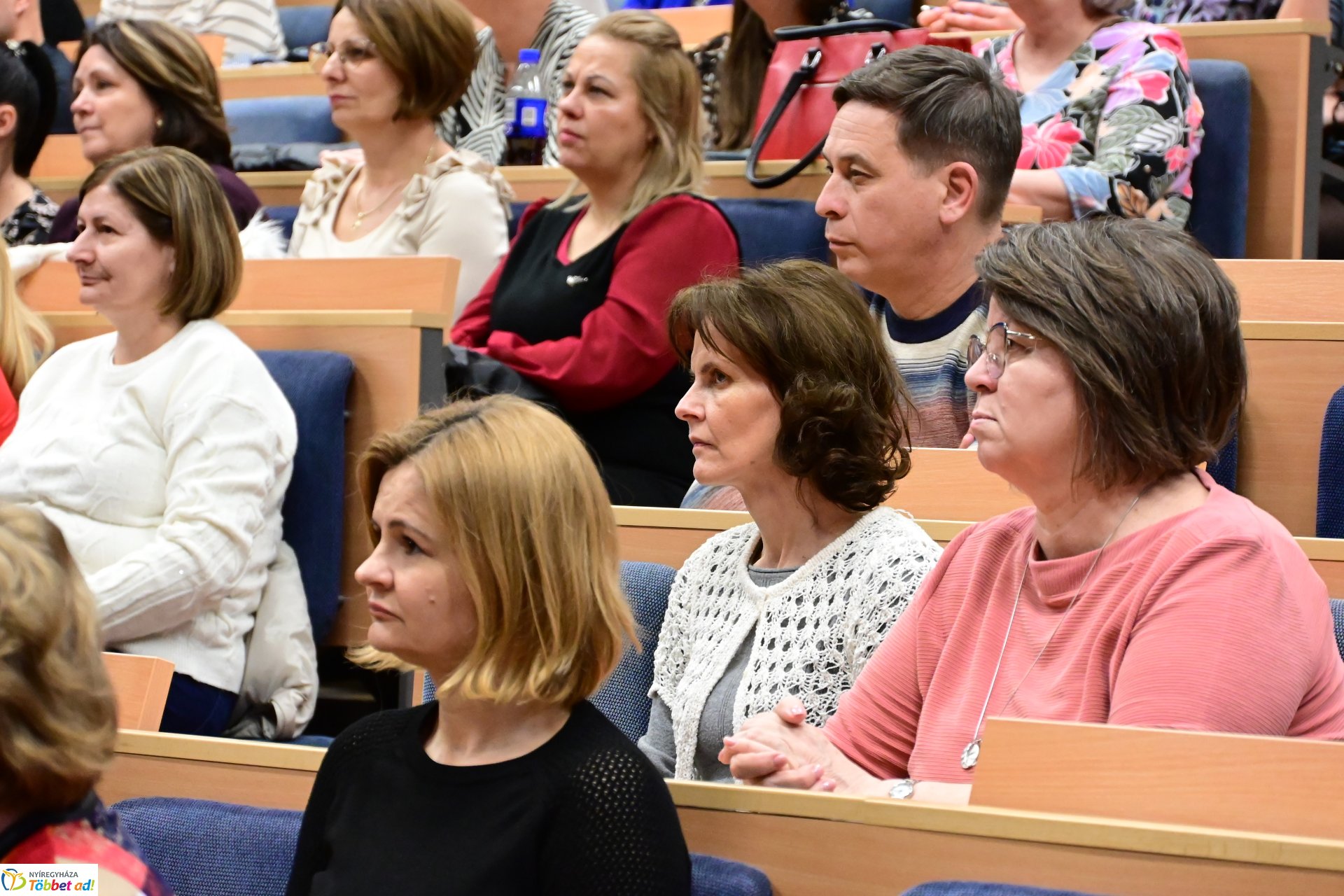 Éves jelzőrendszeri szakmai tanácskozás Nyíregyházán