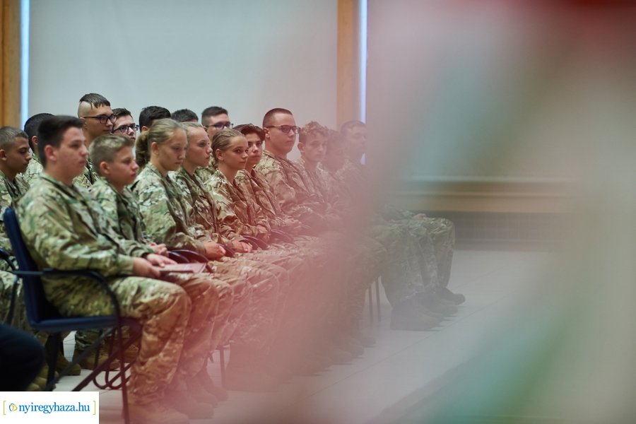 Évnyitó a honvéd kollégiumban