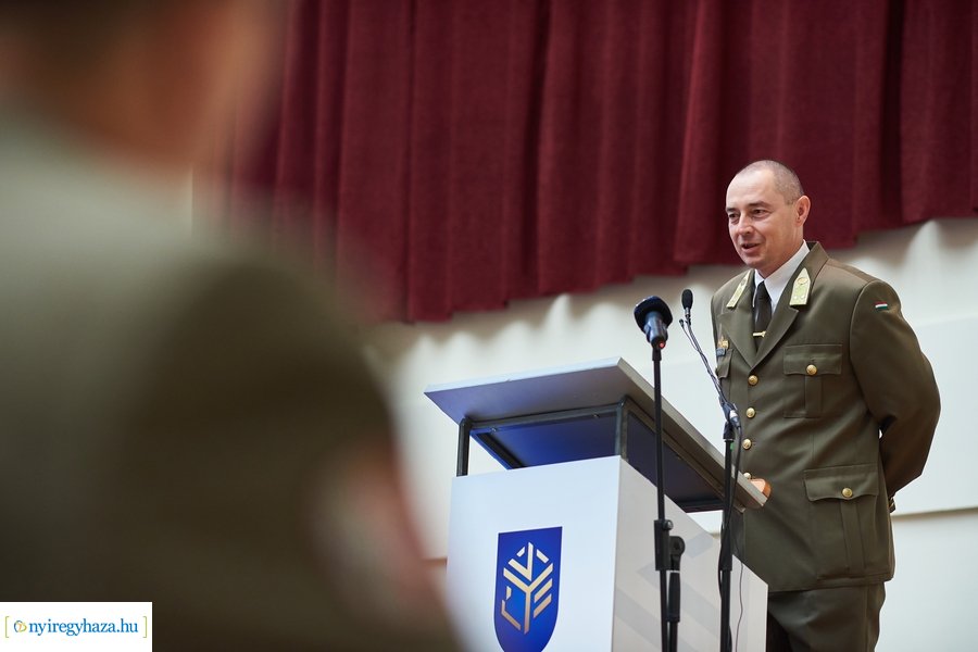 Évnyitó a honvéd kollégiumban