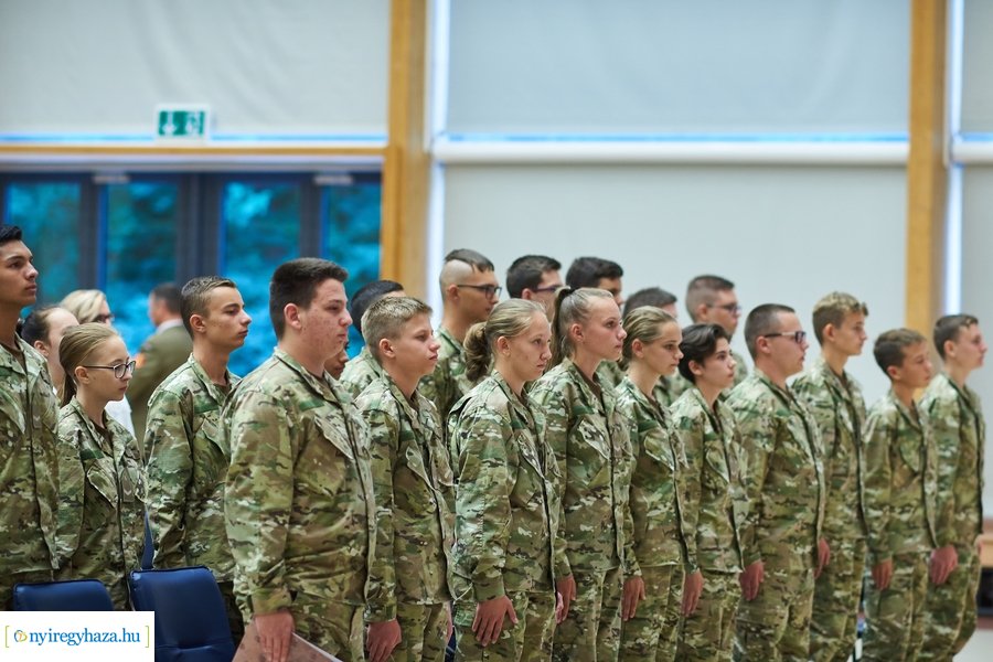 Évnyitó a honvéd kollégiumban