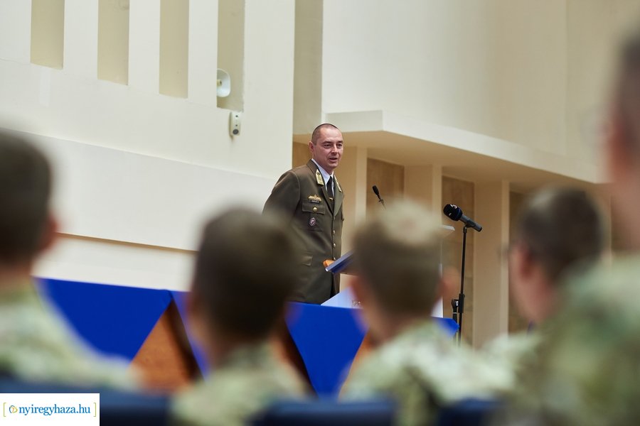 Évnyitó a honvéd kollégiumban