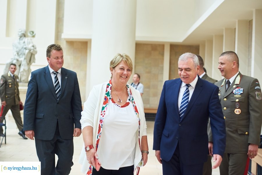 Évnyitó a honvéd kollégiumban