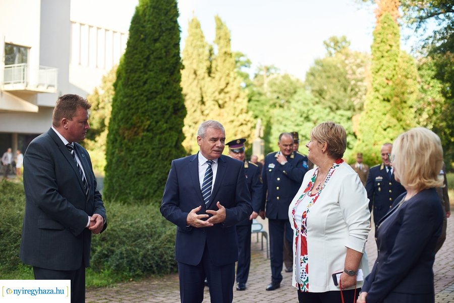 Évnyitó a honvéd kollégiumban
