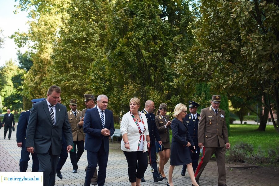 Évnyitó a honvéd kollégiumban