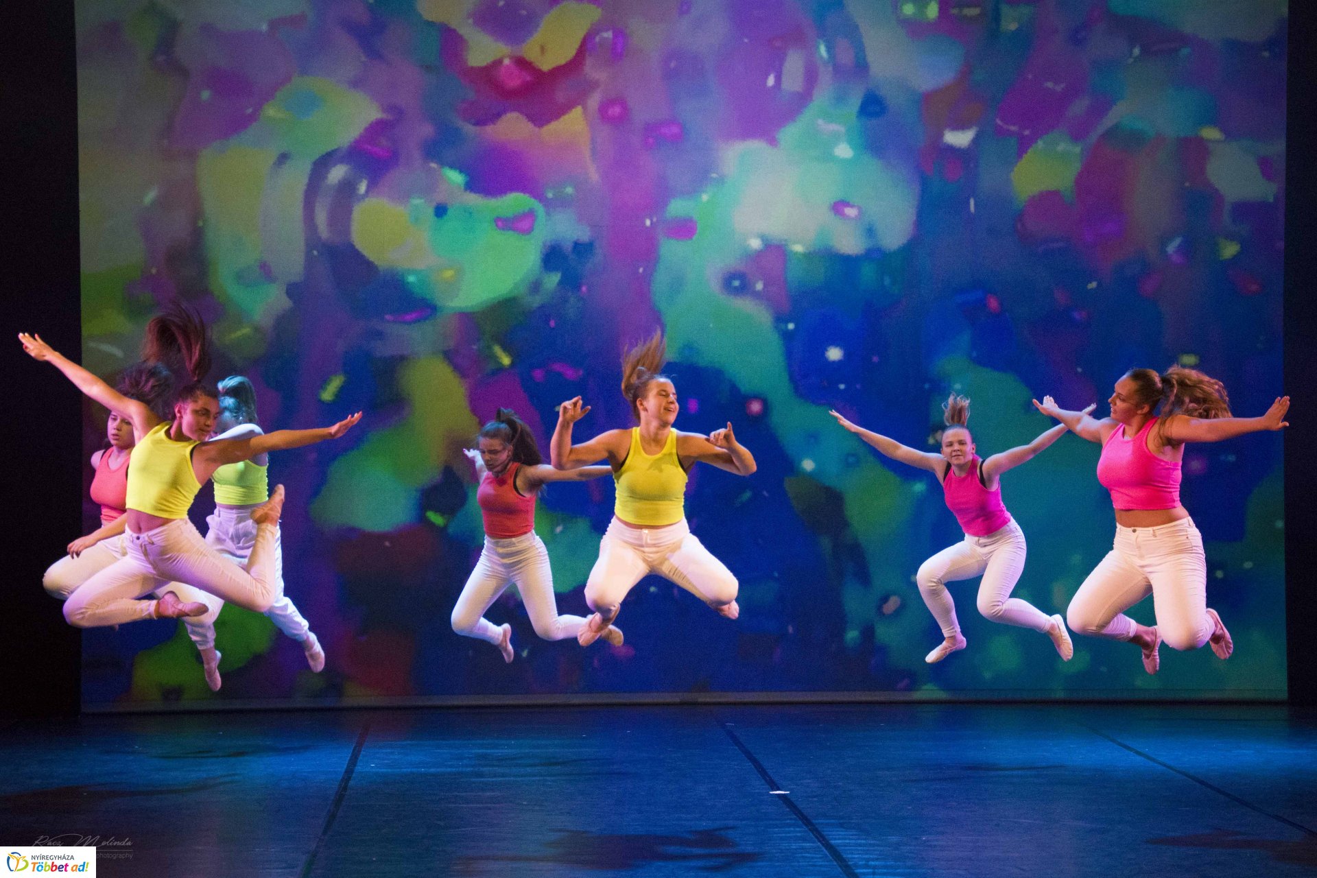 Évzáró táncestjét tartotta a RE-flex Moderntánc Stúdió