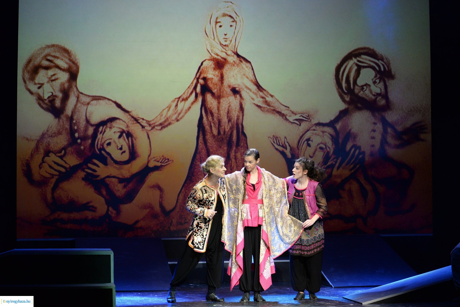 Ezeregyéjszaka a nagyszínpadon