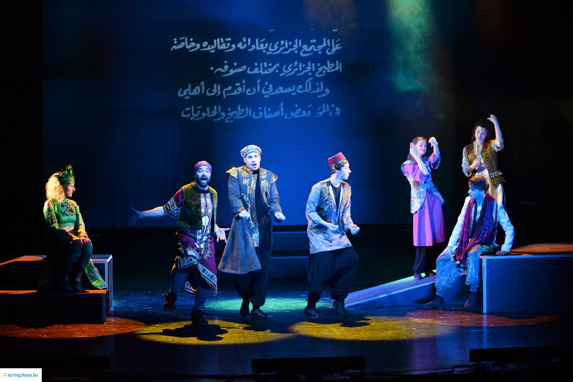 Ezeregyéjszaka a nagyszínpadon