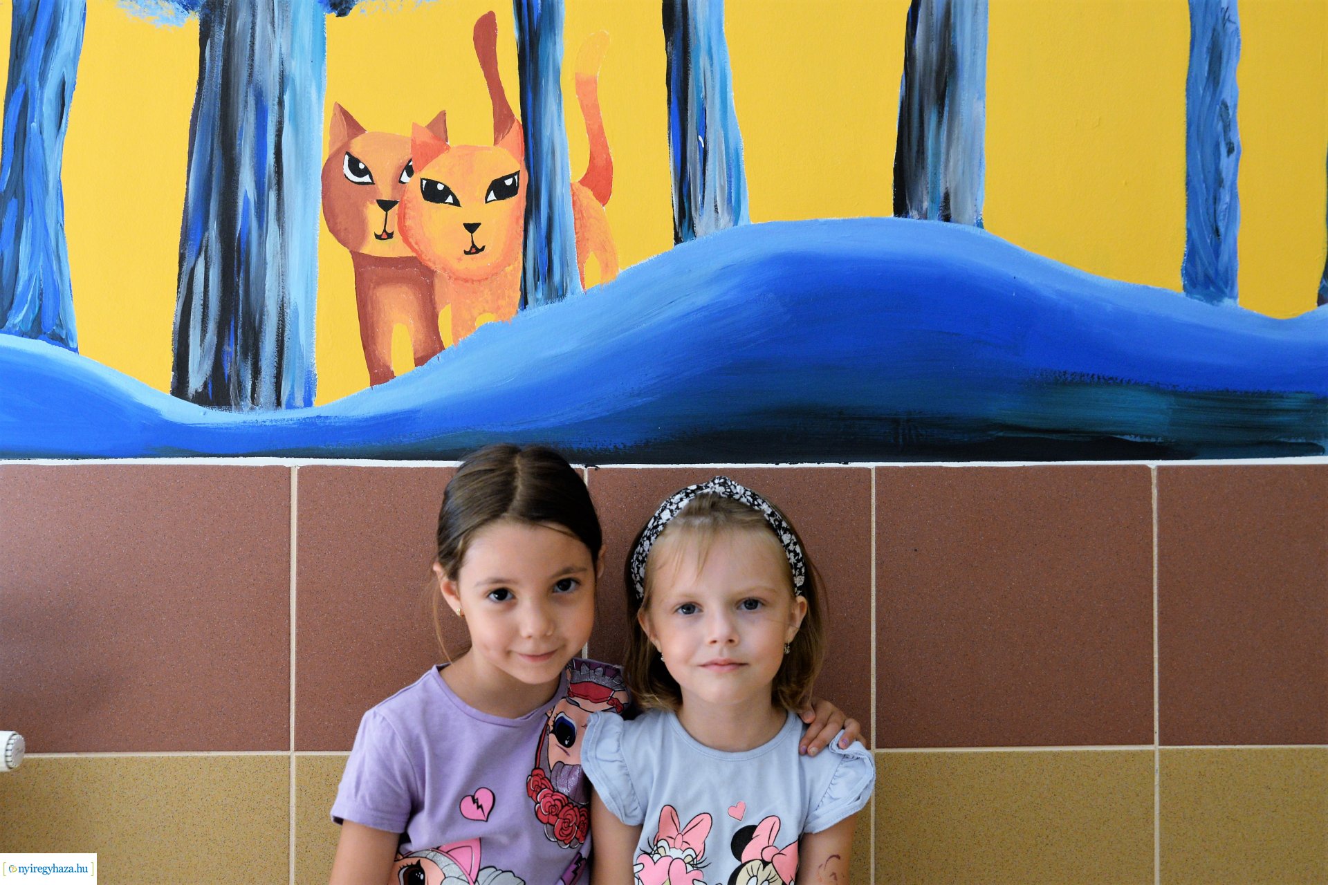Falakat  festettek művészetis diákok az Orgonasíp Óvodában