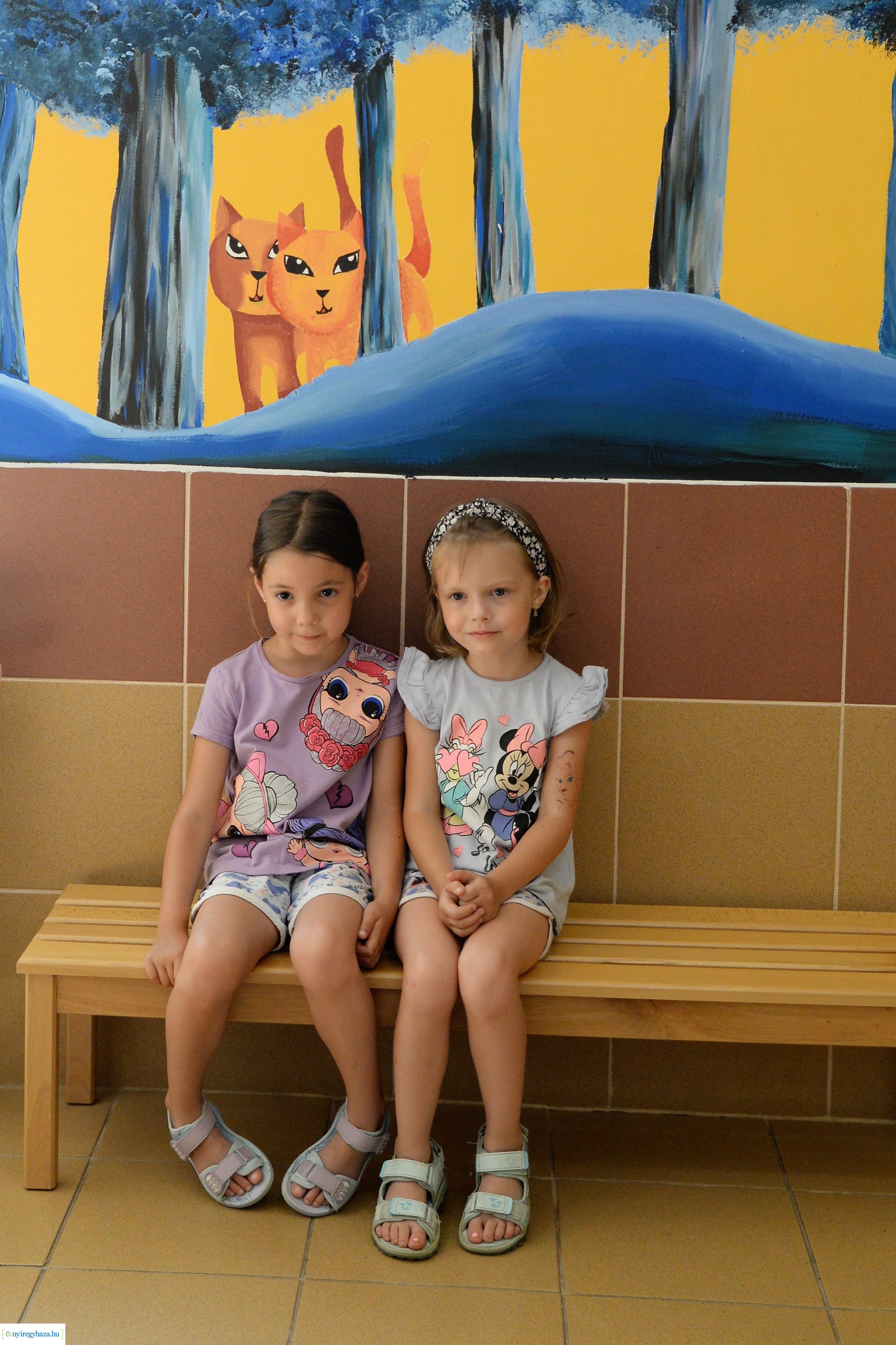 Falakat  festettek művészetis diákok az Orgonasíp Óvodában