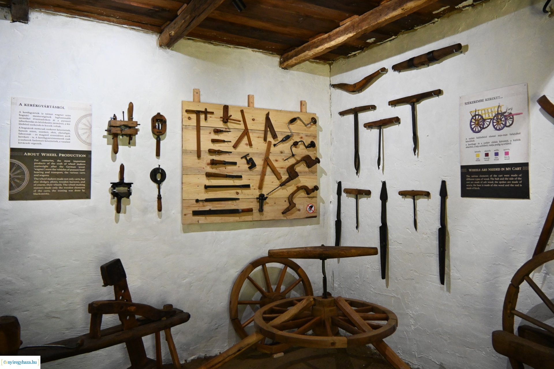 Falusi majális a Sóstói Múzeumfaluban