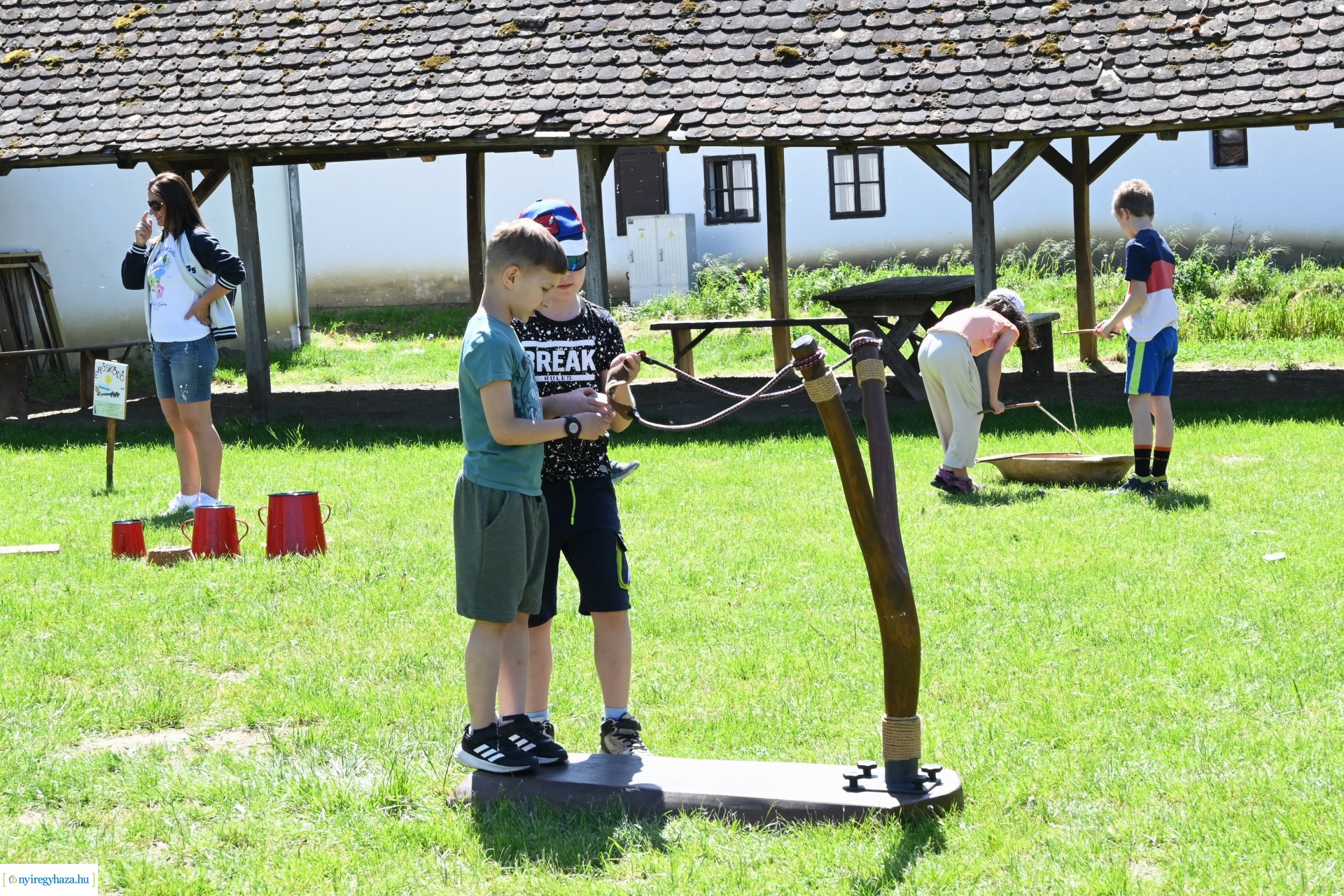 Falusi majális a Sóstói Múzeumfaluban