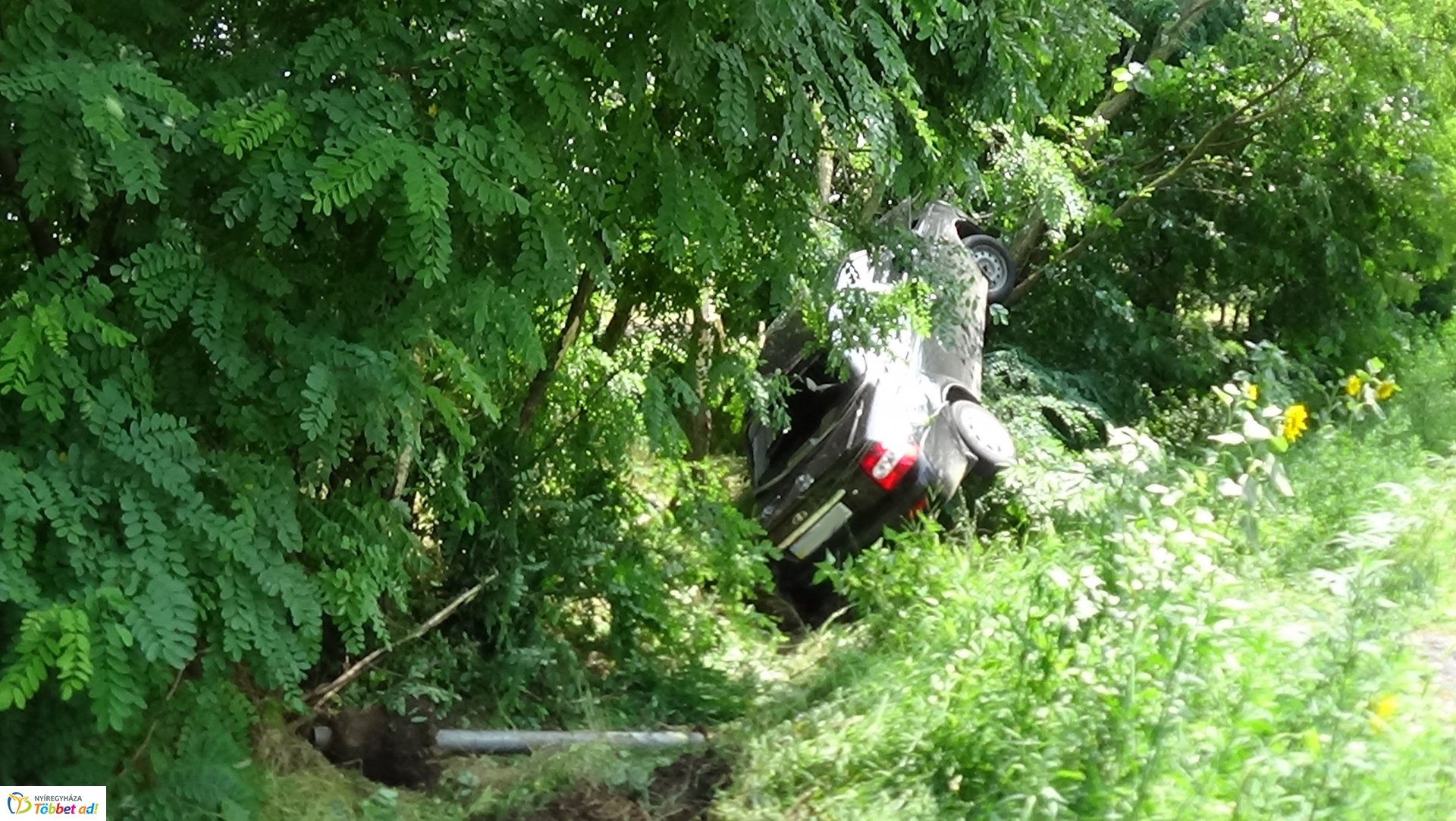 Fának csapódott Nagycserkesznél