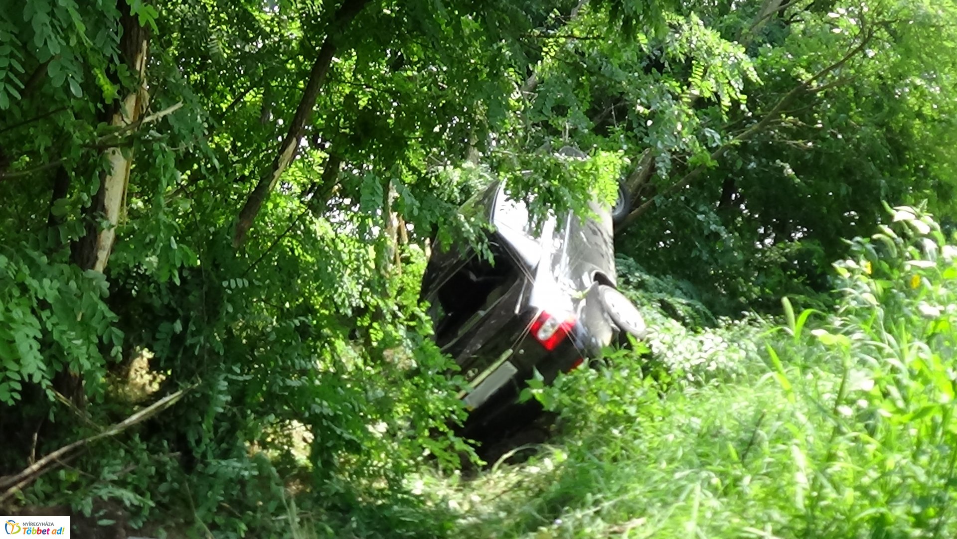 Fának csapódott Nagycserkesznél