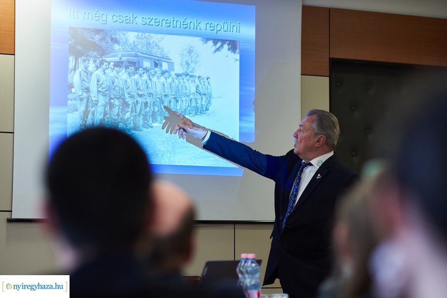 Farkas Bertalan az egyetemen