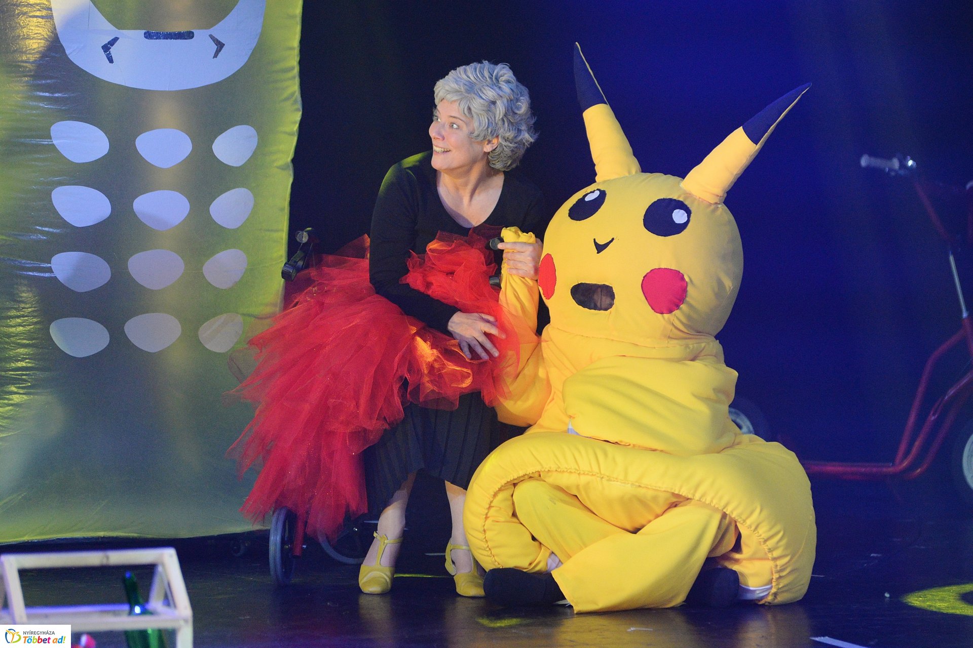 FARKAS VS PIROSKA  gyermekelőadás a Móricz Zsigmond Színházban