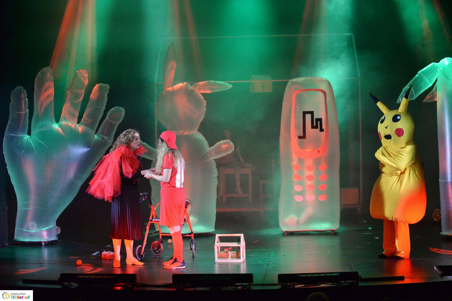 FARKAS VS PIROSKA  gyermekelőadás a Móricz Zsigmond Színházban