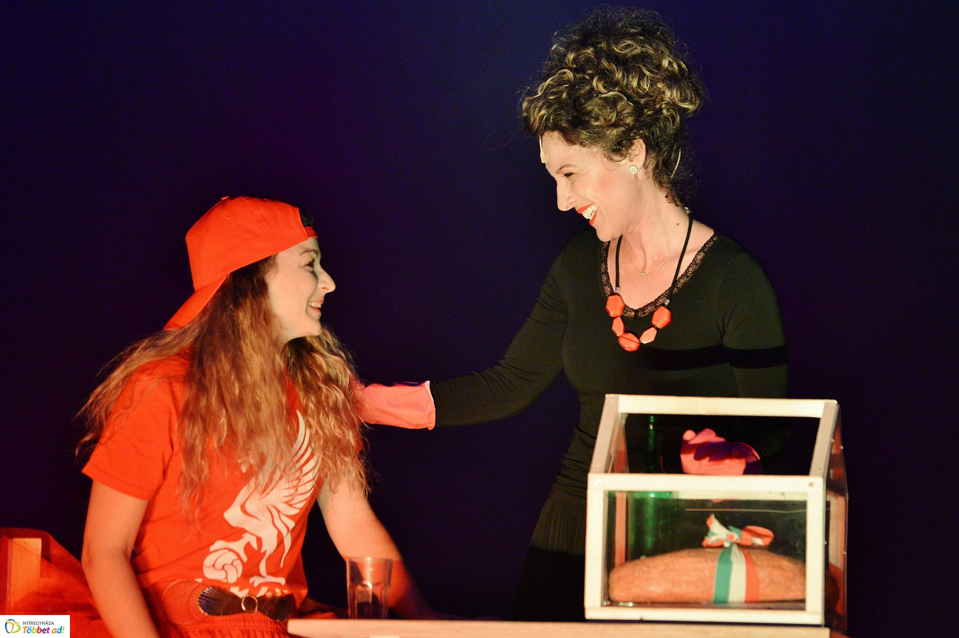 FARKAS VS PIROSKA  gyermekelőadás a Móricz Zsigmond Színházban