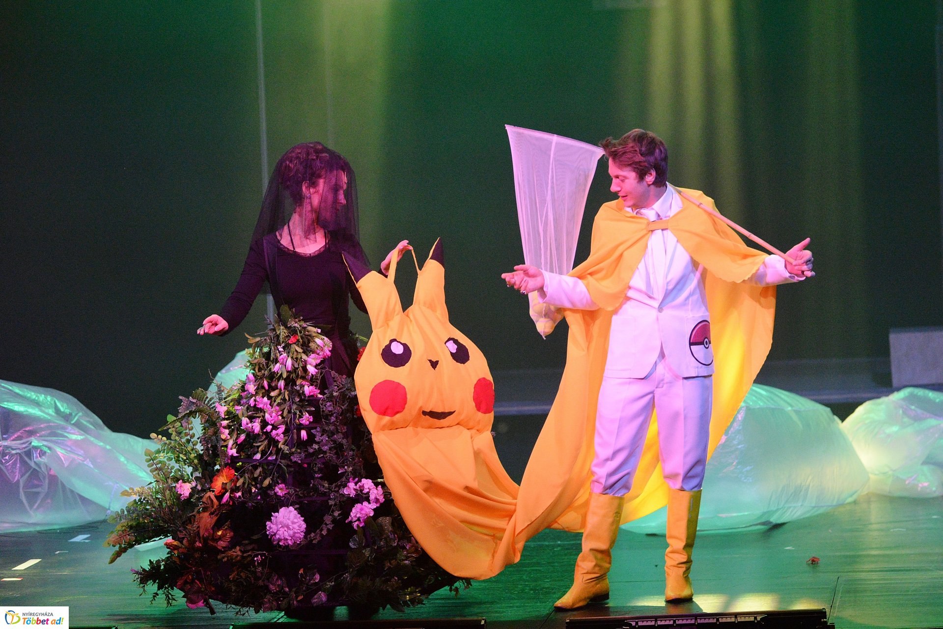 FARKAS VS PIROSKA  gyermekelőadás a Móricz Zsigmond Színházban