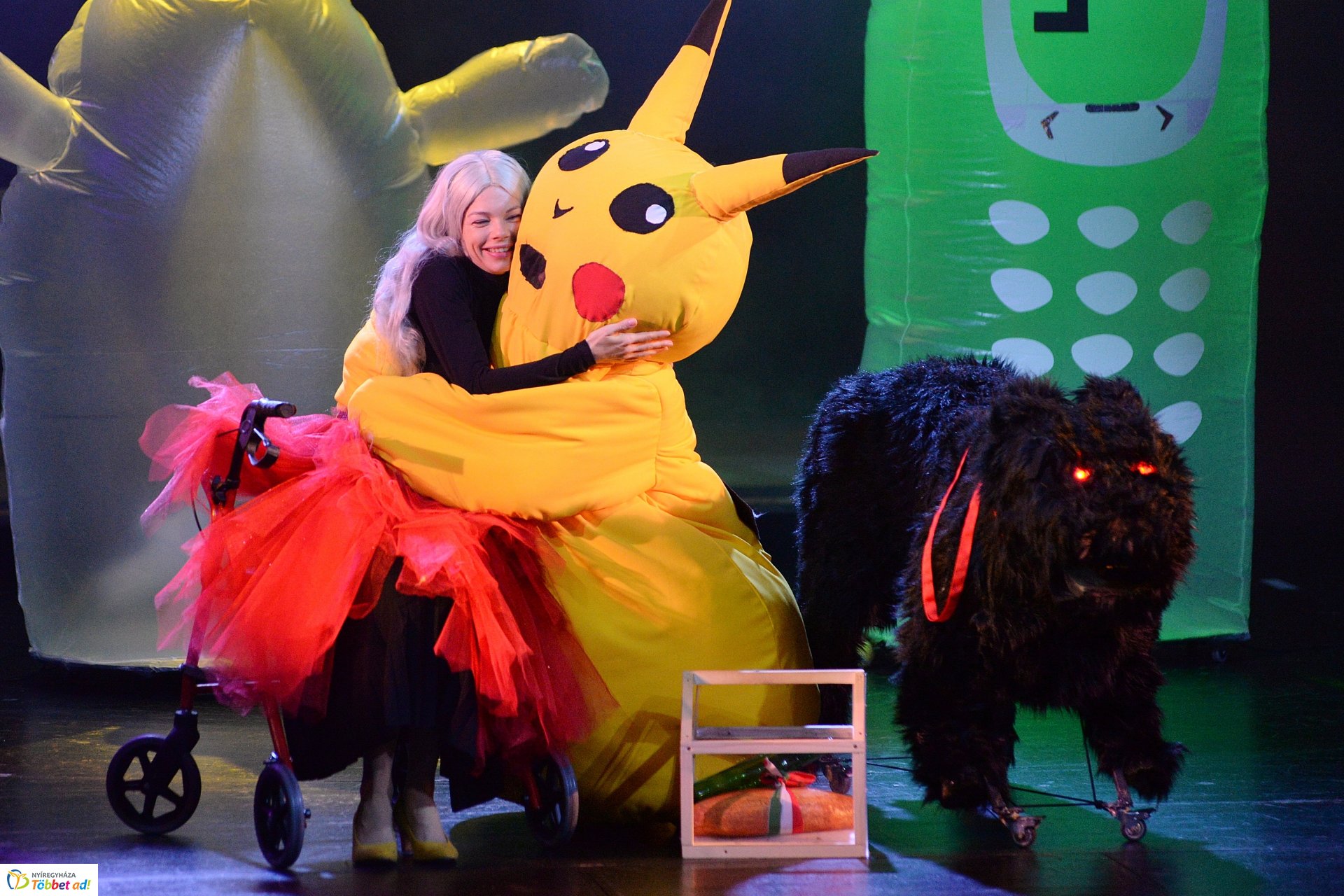 FARKAS VS PIROSKA  gyermekelőadás a Móricz Zsigmond Színházban