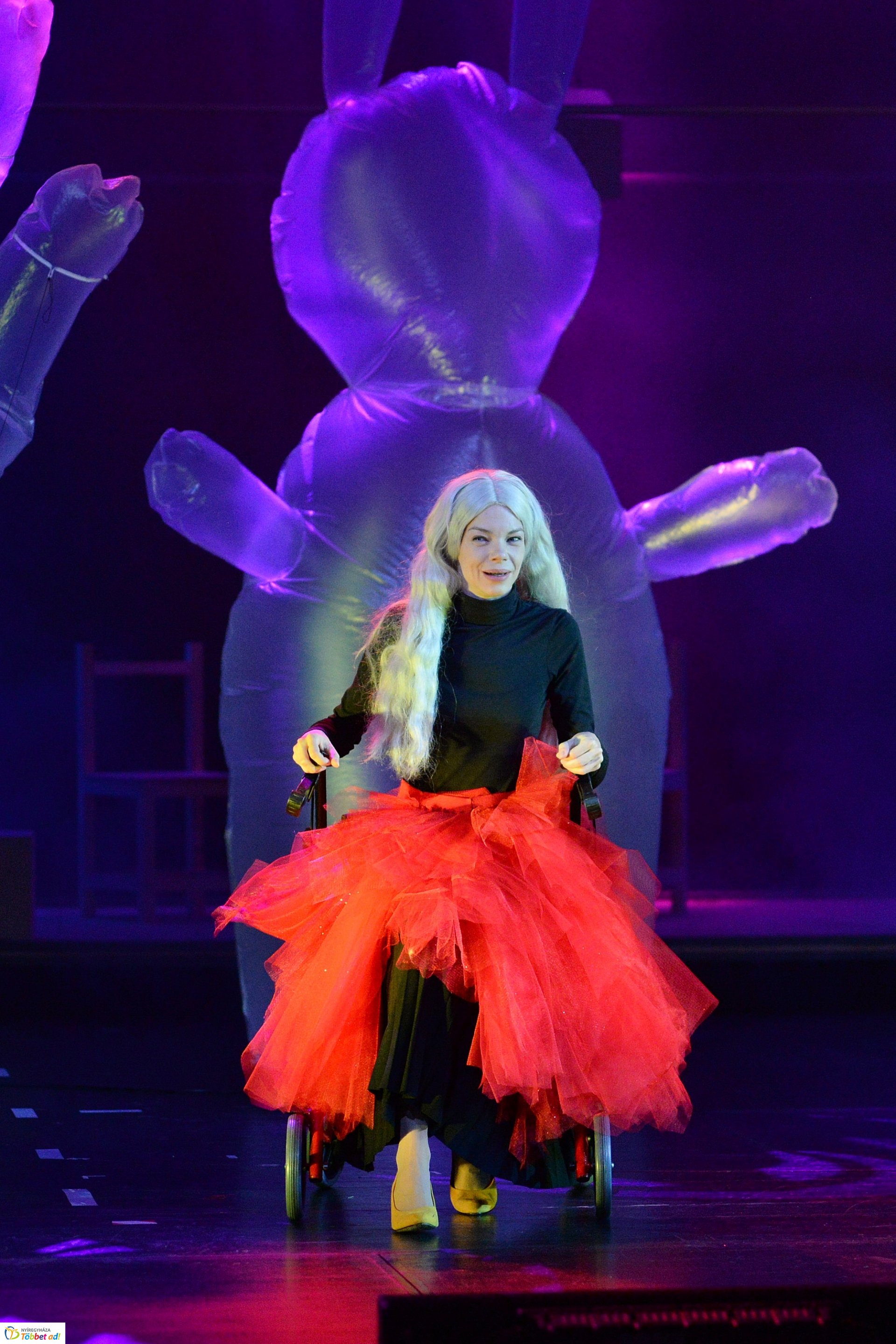 FARKAS VS PIROSKA  gyermekelőadás a Móricz Zsigmond Színházban