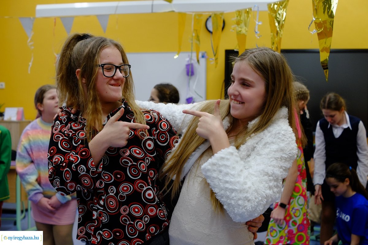 Farsang az evangélikus iskolában