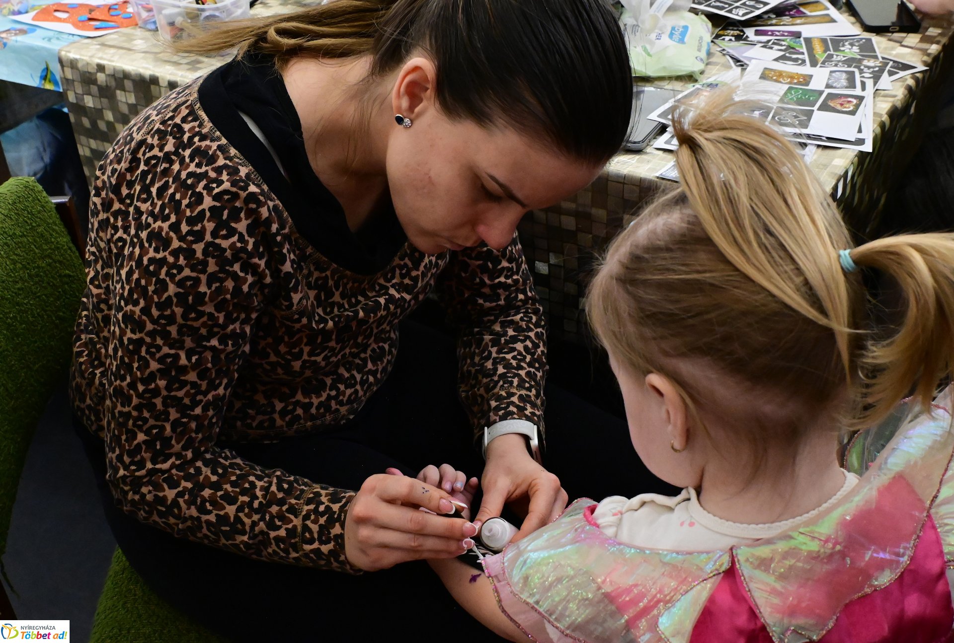 Farsangi forgatag a Kölyökvárban