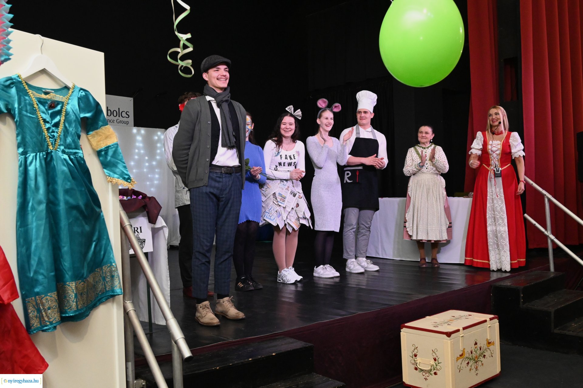 Farsangi "Kölyökidő" - maskarás mulatság  a Kölyökvárban 