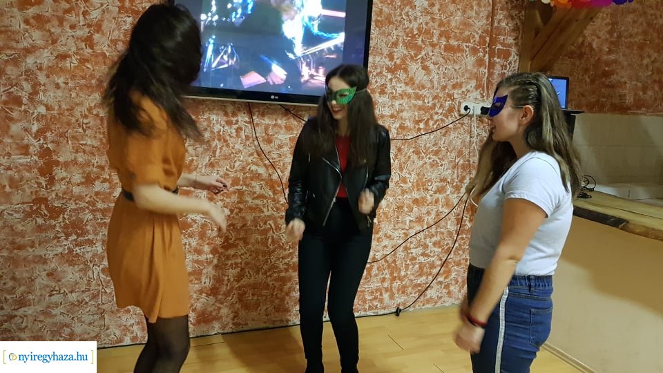 Farsangi mulatság a Mustárházban