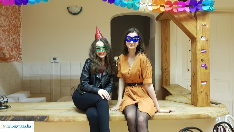 Farsangi mulatság a Mustárházban