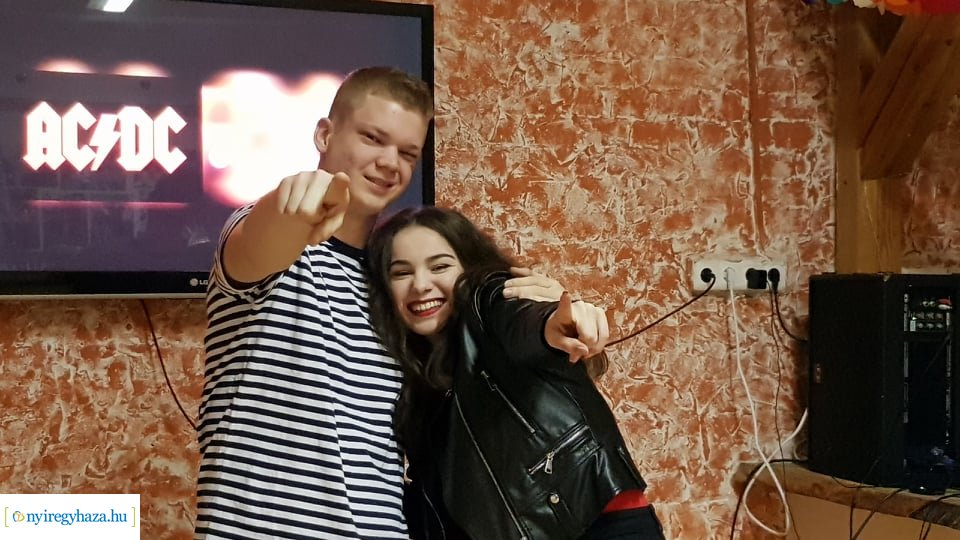 Farsangi mulatság a Mustárházban